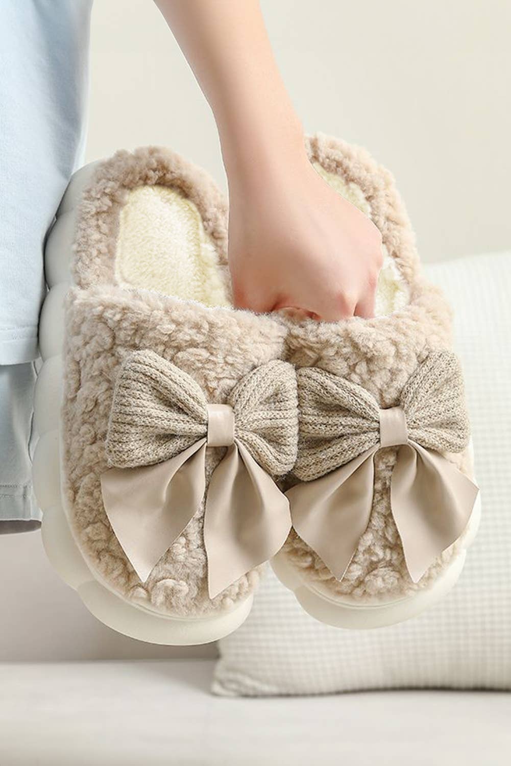 Little Daisy Closet - LDC Contrast Bowknot Applique Plush Winter Slippers