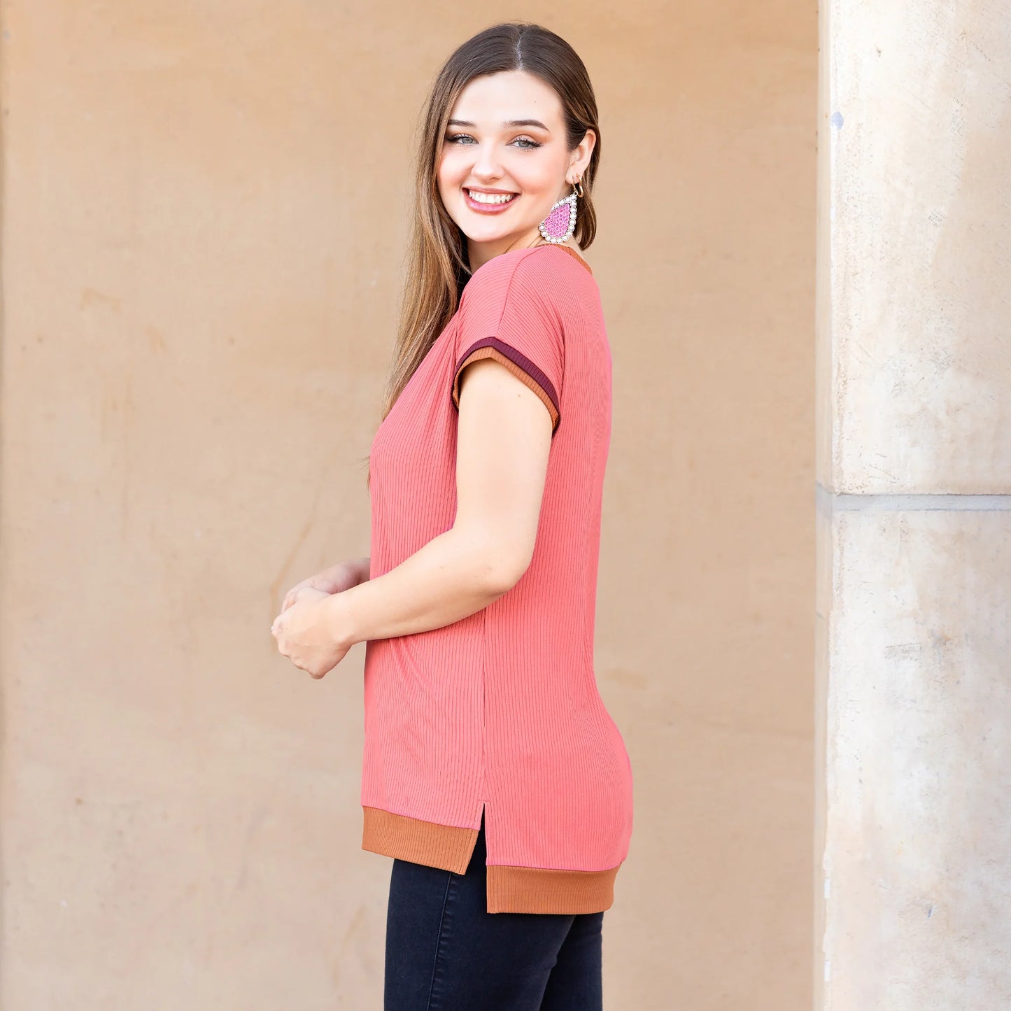 Round Neckline Ribbed Fabric Half Sleeve Top