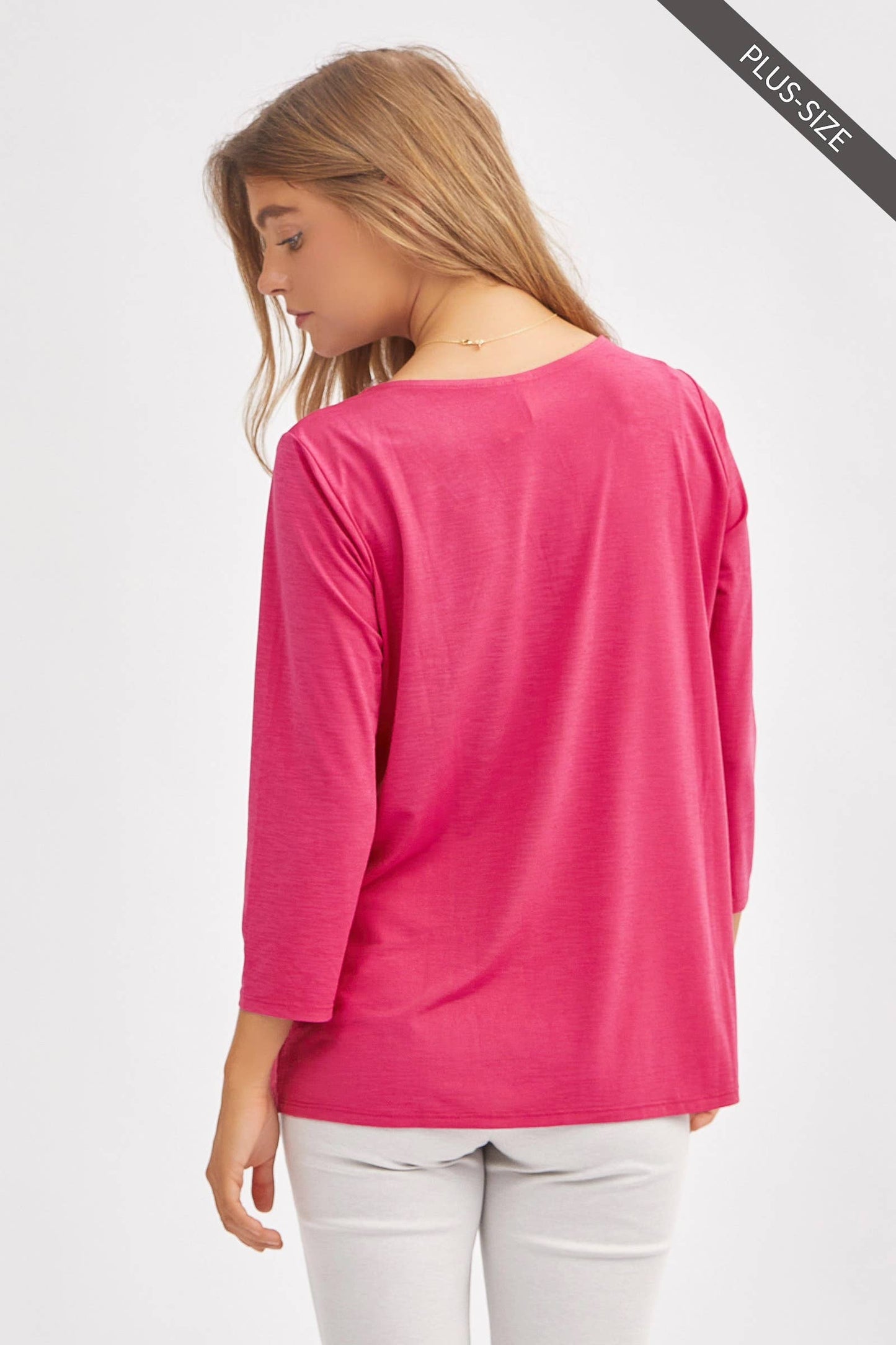 DEAR SCARLETT- PLUS SIZE Classic Wrinkle-Free Round Neck Top SD-ROUNDP