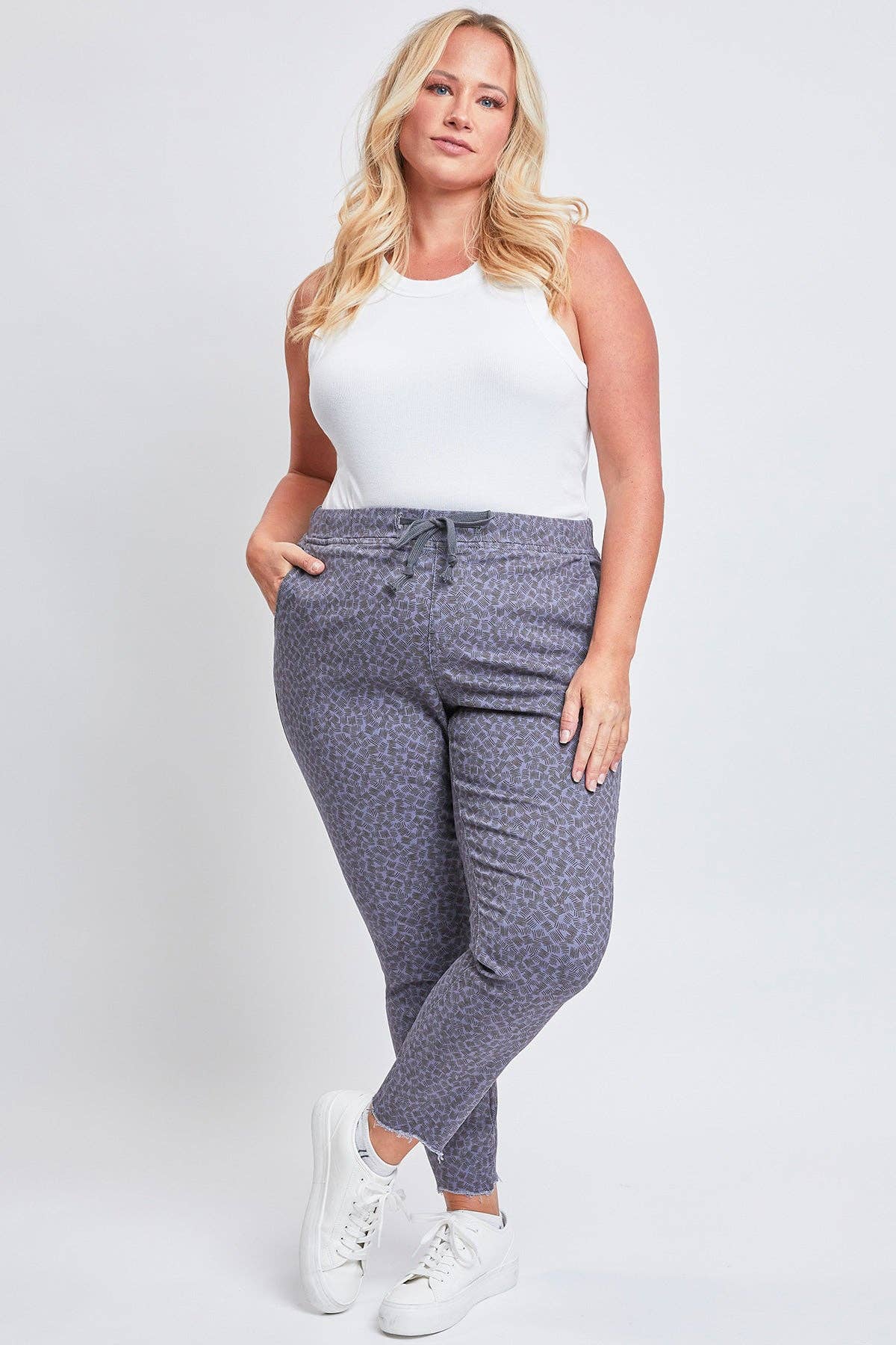 YMI - Plus Size Pull On Pants With Dog Bite Hem-XP96621