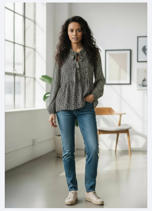 Floral Blouse w/Ribbon Bow Tie