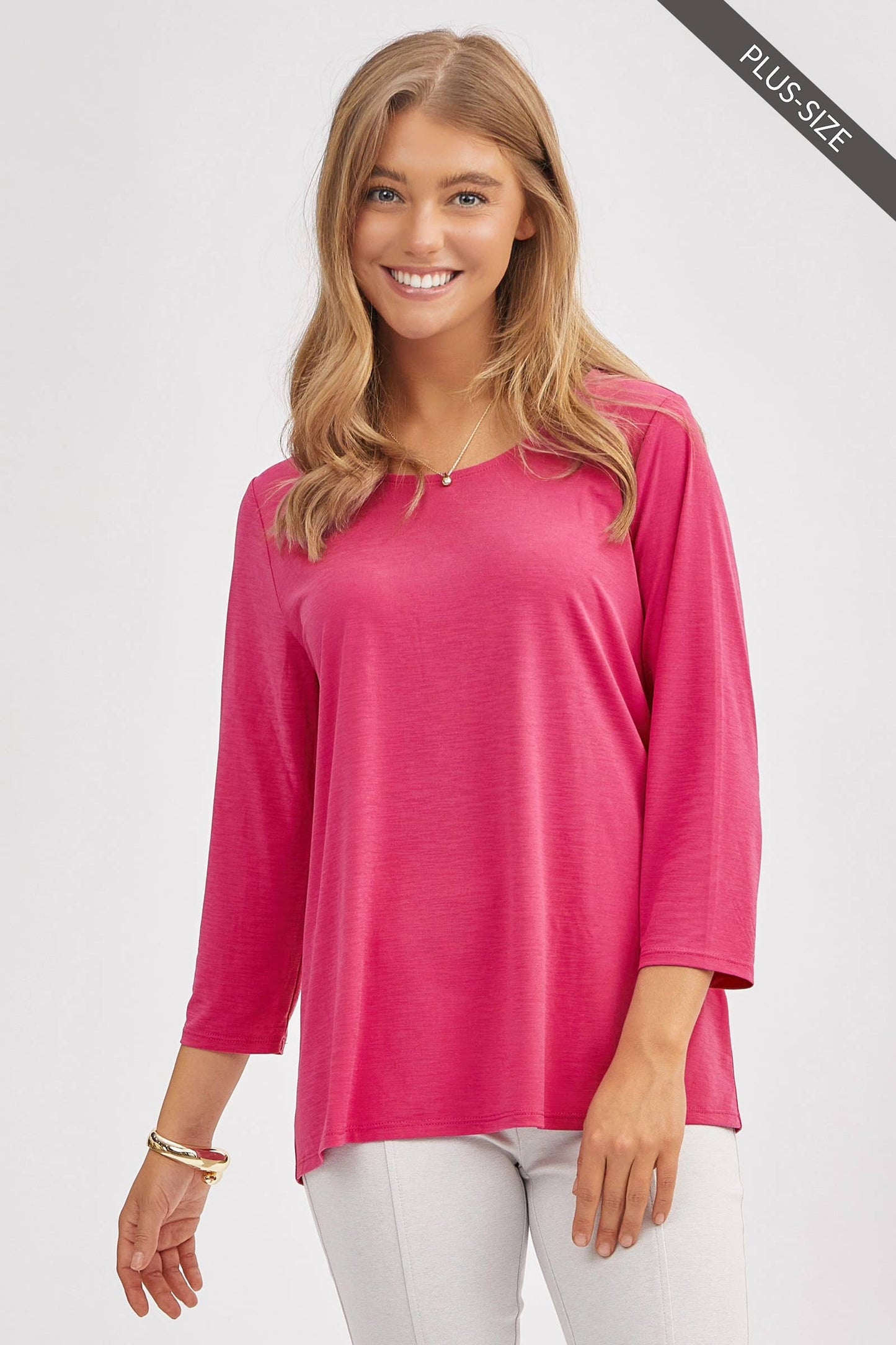 DEAR SCARLETT- PLUS SIZE Classic Wrinkle-Free Round Neck Top SD-ROUNDP