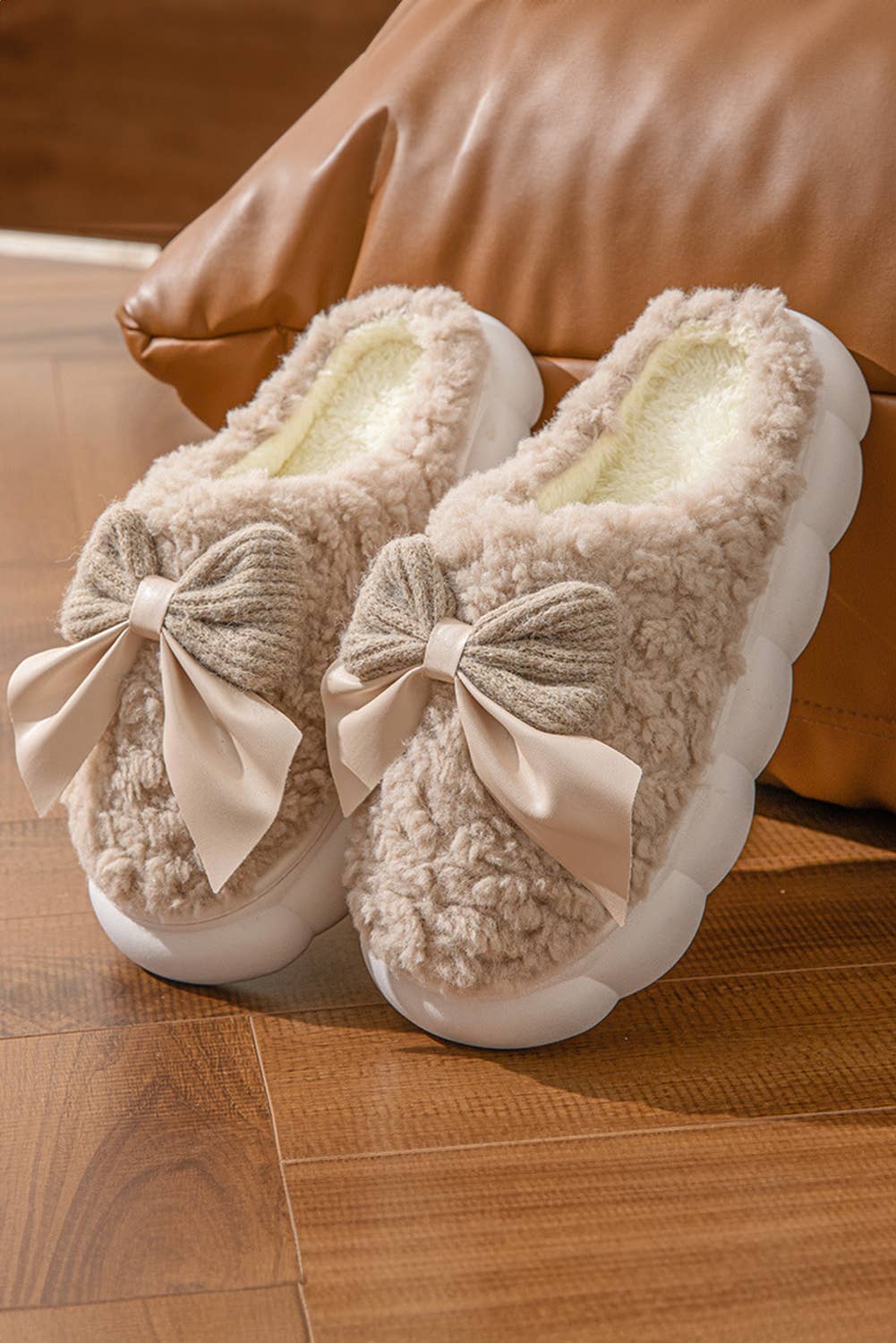 Little Daisy Closet - LDC Contrast Bowknot Applique Plush Winter Slippers
