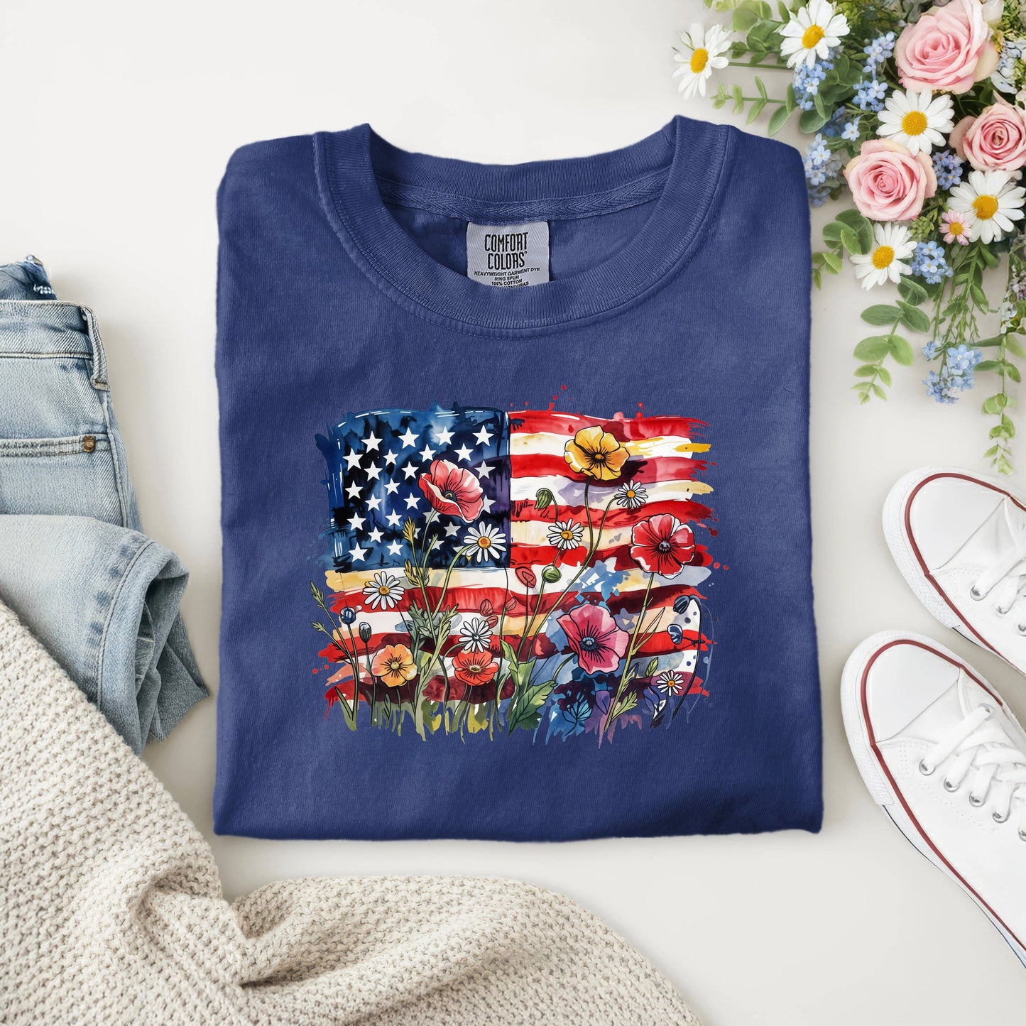 Lauras Closet - AMERICAN FLAG WITH FLOWERS