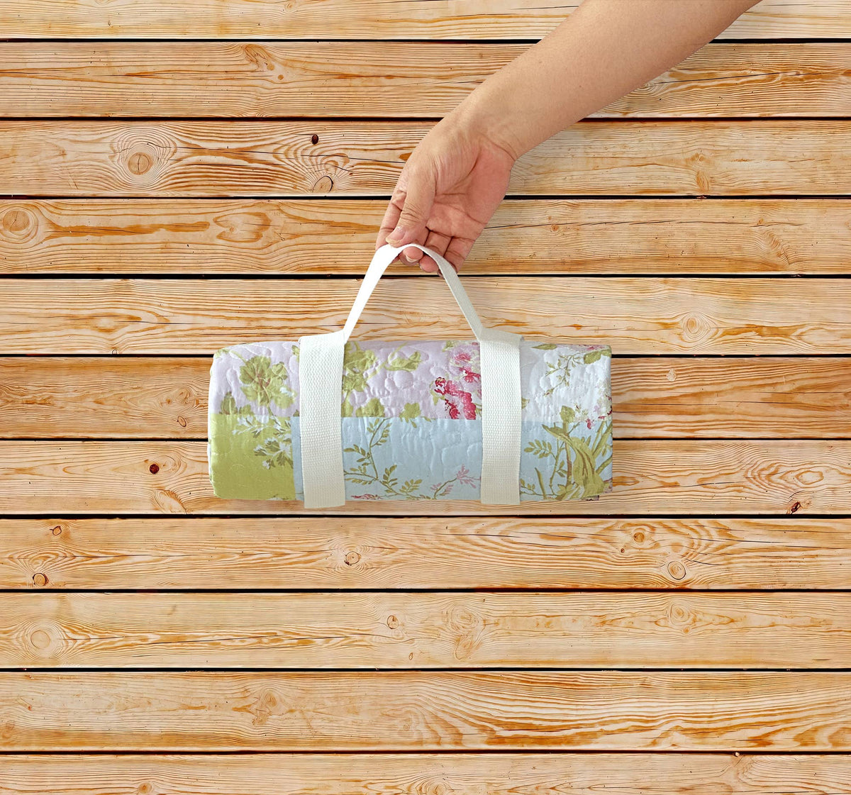 Peking Handicraft - Flower Market Throw