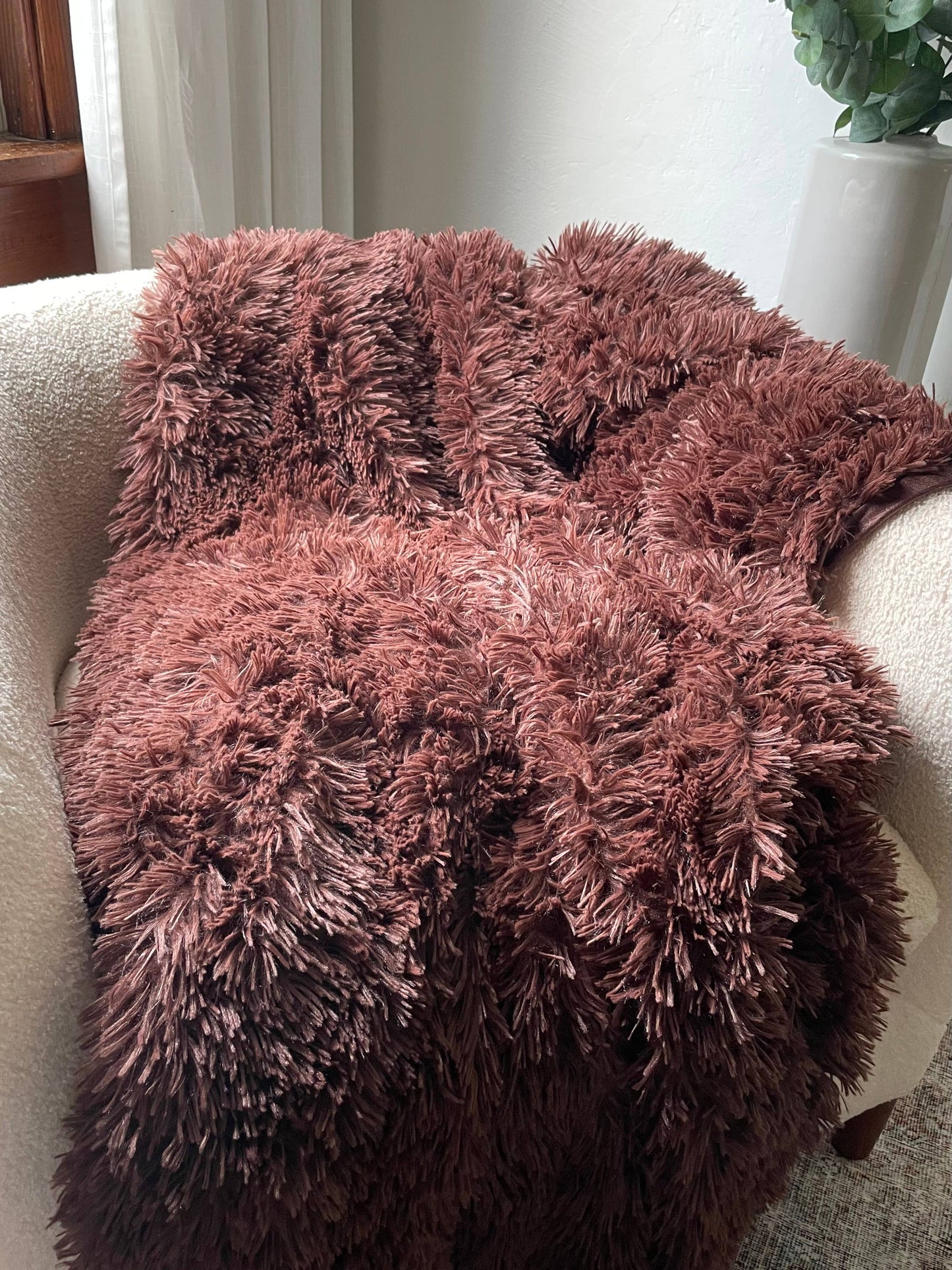 Peking Handicraft - Dreamy Faux Fur Throw - Laurel & Mayfair