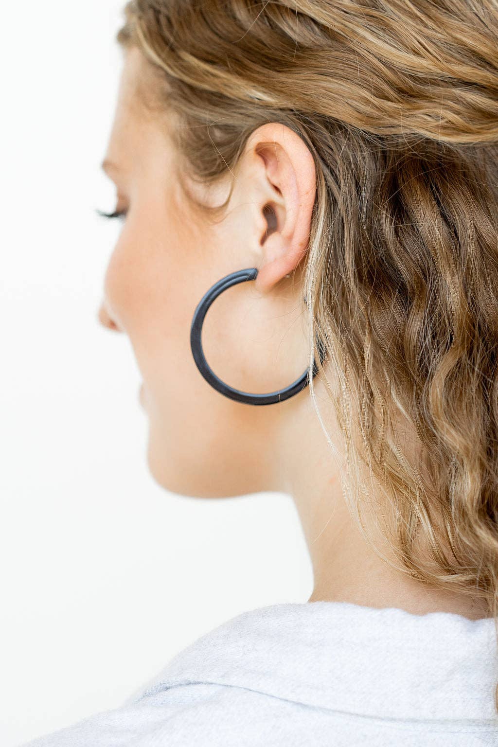 Spiffy & Splendid - Cameron Hoops - Black // Jewelry, Earrings, Fall
