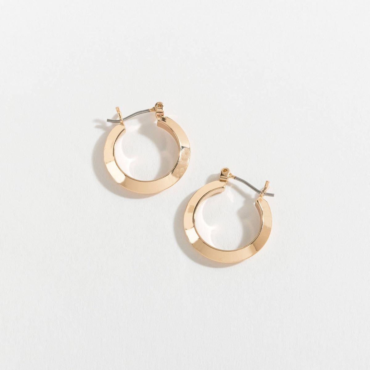 Howard's - Hoop Earrings Edge Ear Sense Nickel-Free Jewelry