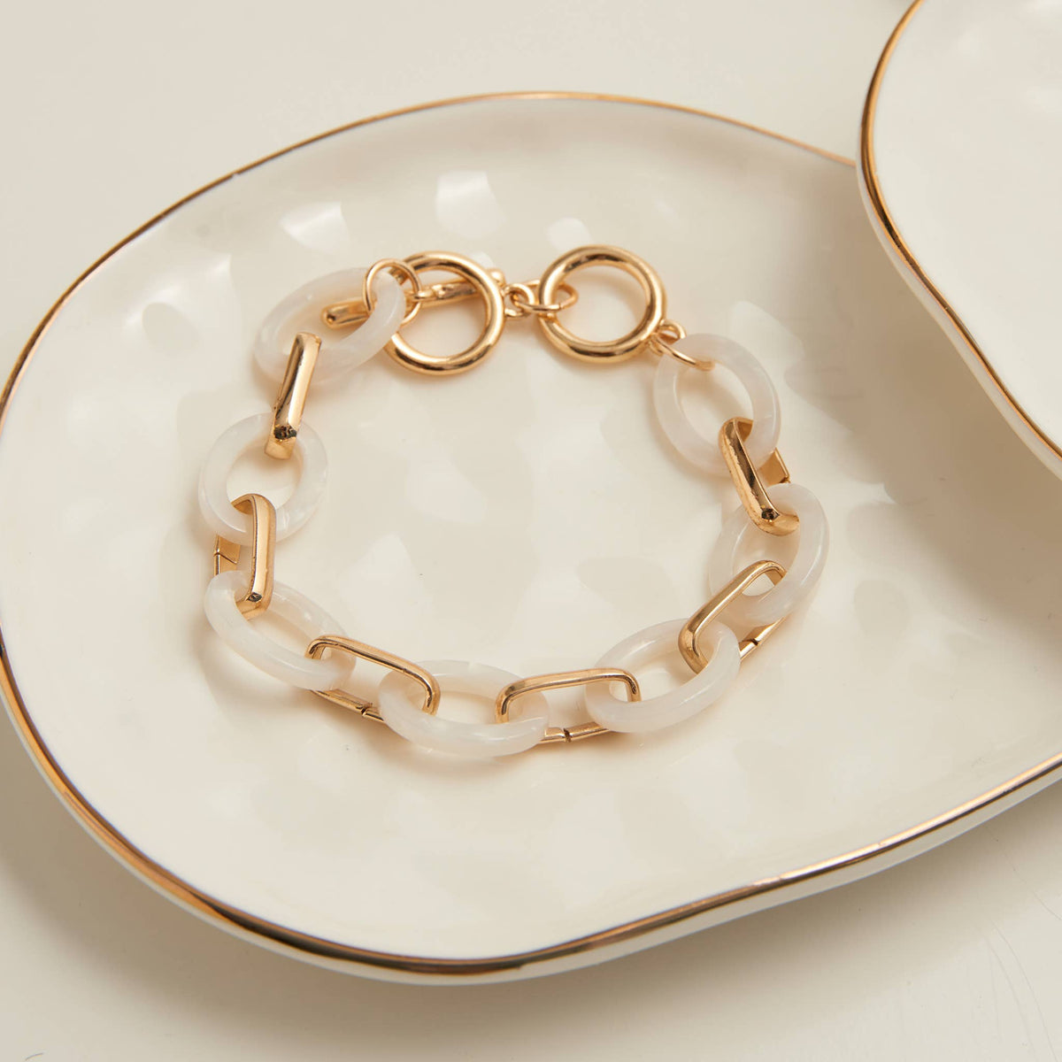 Howard's - Toggle Bracelet Shayne Acrylic Celluloid Link 6.75"