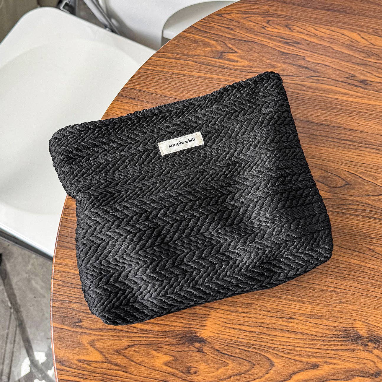 Dipped Shop - Solid Color Portable Makeup Bag DP25C598