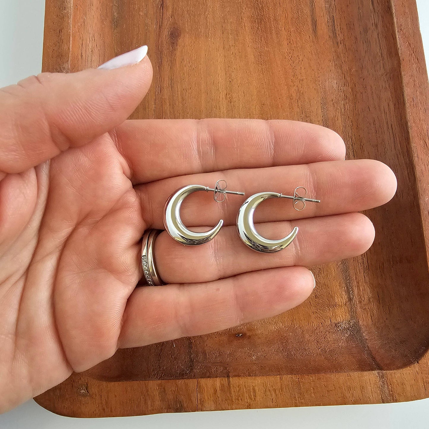 Spiffy & Splendid - Luxe Selena Hoops - Silver // Everyday basics, Jewelry