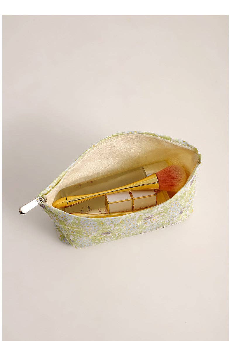Dipped Shop - Sweet Simple Floral Print Cosmetic Bag DPB1008