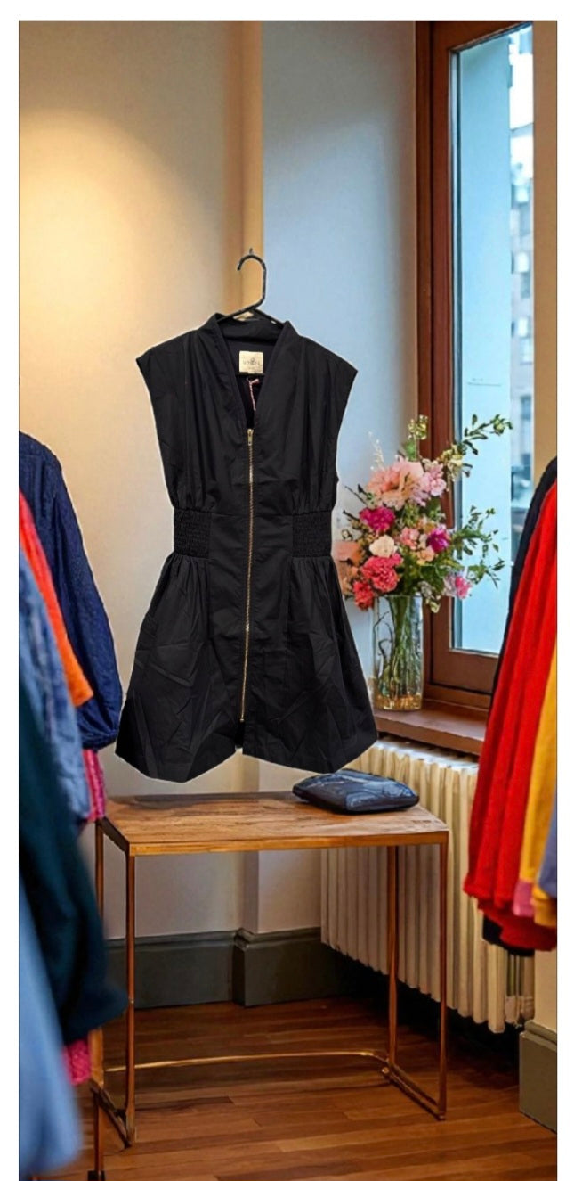 UMGEE Sleeveless Zip-up Dress