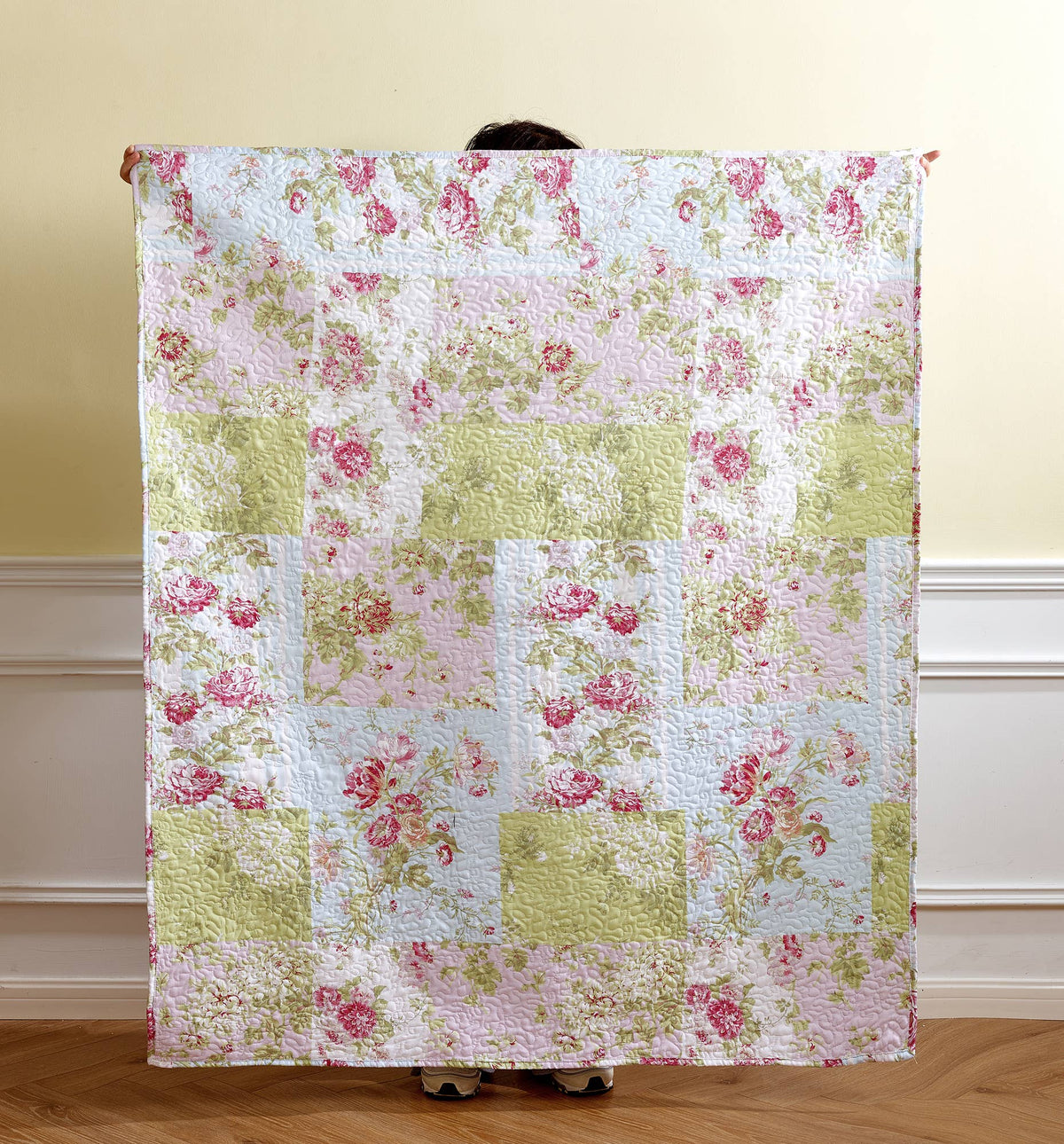 Peking Handicraft - Flower Market Throw