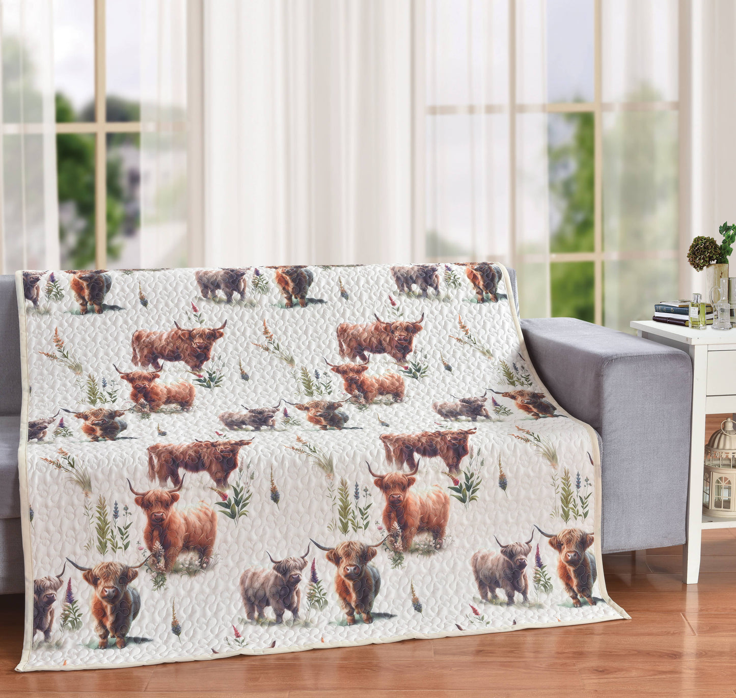De Leon Collections - Blooms and Horns Happy Highland Cow Decorative Throw Blanket