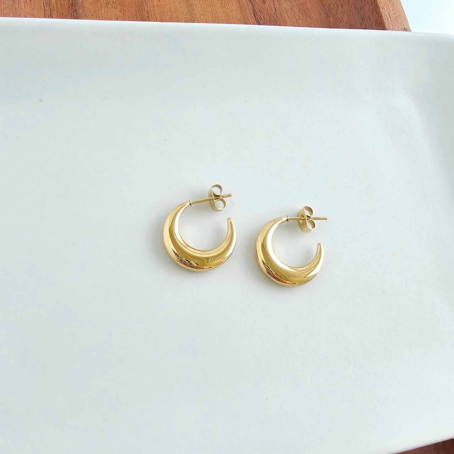 Spiffy & Splendid - Luxe Selena Hoops   - Gold // Everyday basics, Jewelry